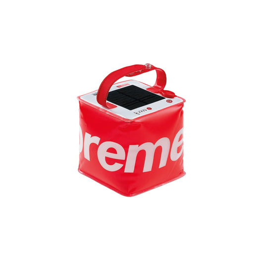 Supreme LuminAID Packlite Nova USB